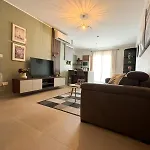Centrally Located 3br Sea View By Bus Terminus
