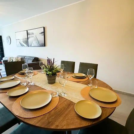 Daire Centrally Located 3br Sea View By Bus Terminus St. Paul's Bay