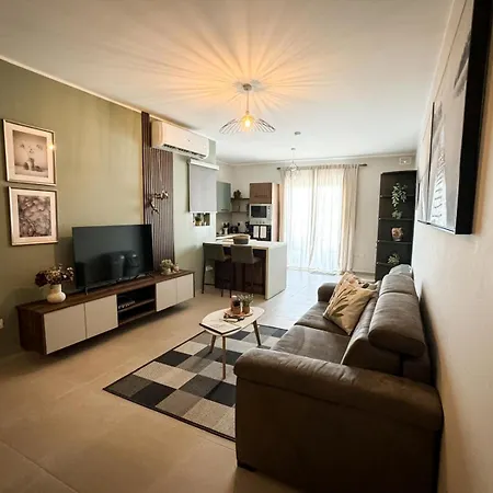 Centrally Located, Well Equipped, Stylish Flat. Lägenhet St. Paul's Bay