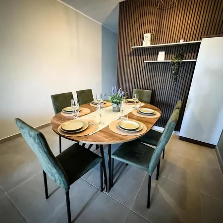 Centrally Located, Well Equipped, Stylish Flat. Lägenhet St. Paul's Bay