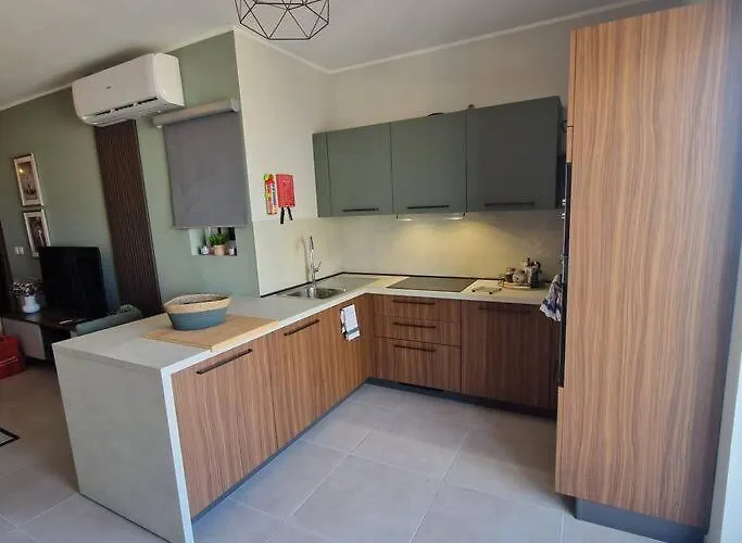 Centrally Located 3Br Sea View By Bus Terminus Apartamento