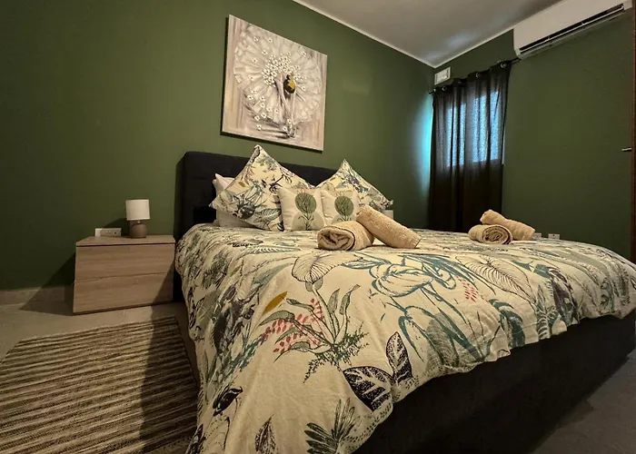 Appartement Centrally Located 3br Sea View By Bus Terminus *