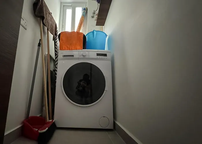 Centrally Located 3Br Sea View By Bus Terminus Апартаменты Сент-Полс-Бей