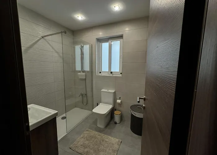 Appartement Centrally Located 3br Sea View By Bus Terminus