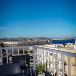 Centrally Located 3br Sea View By Bus Terminus * San Pawl il-Baħar
